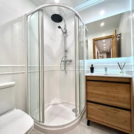 Avenida 12 Apartment *